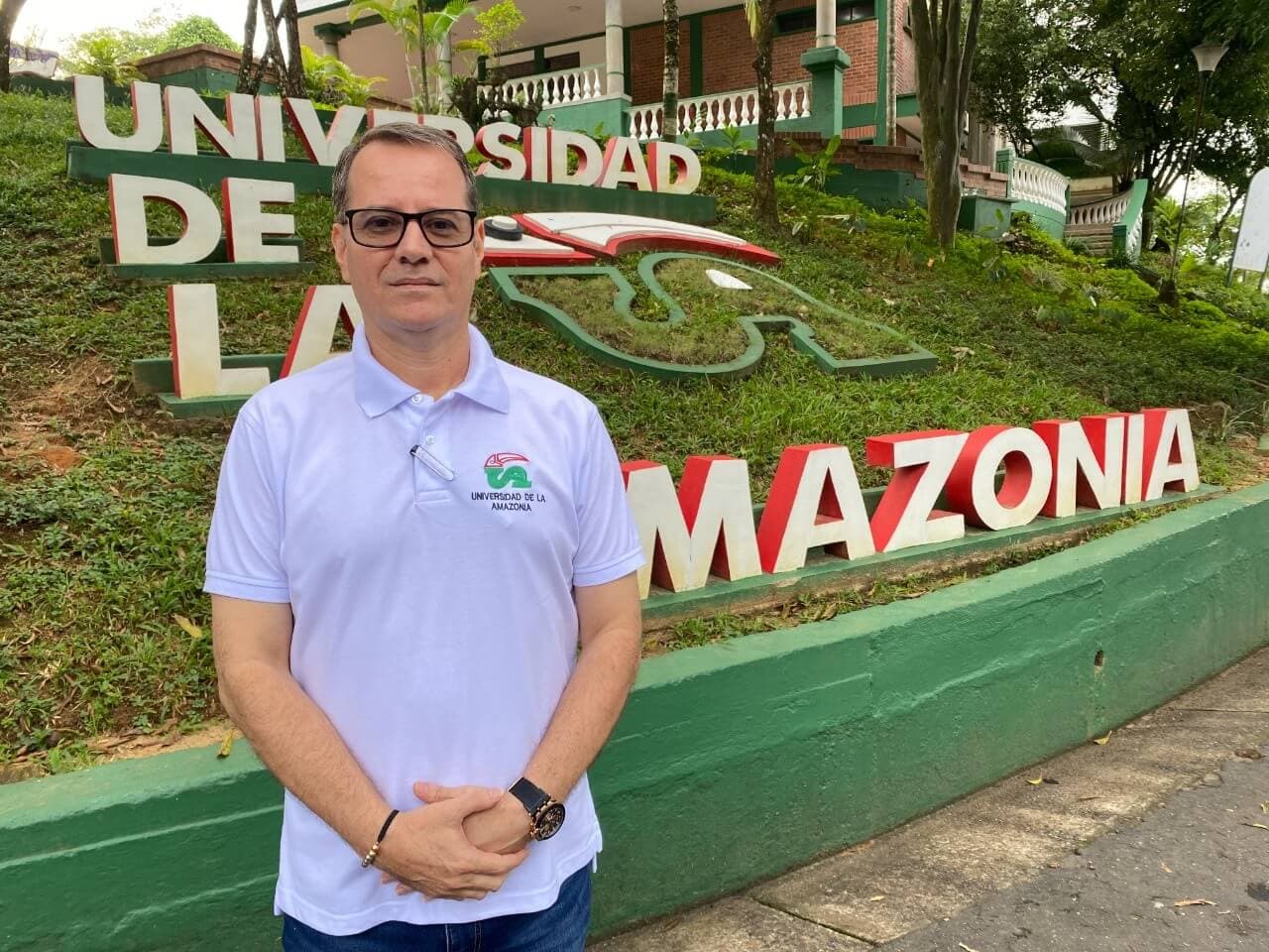 Persona joven del territorio amazónico.